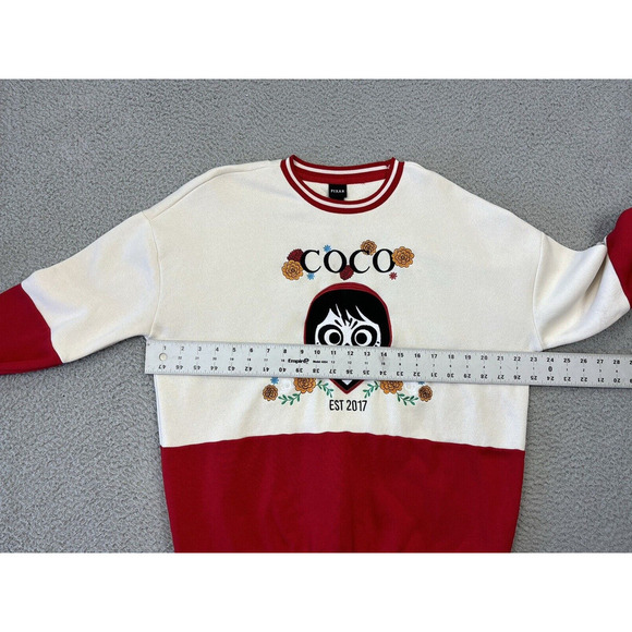 Disney Pixar Coco Sweatshirt Womens XS Oversized Embroidered‎ Crewneck - Picture 7 of 10